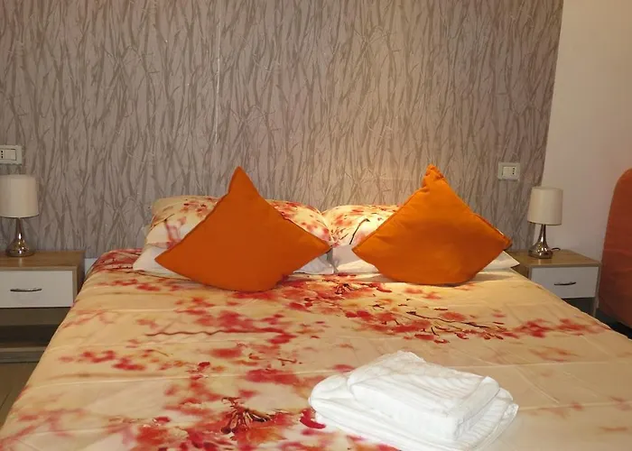 Konukevi Lovely Vatican 4*