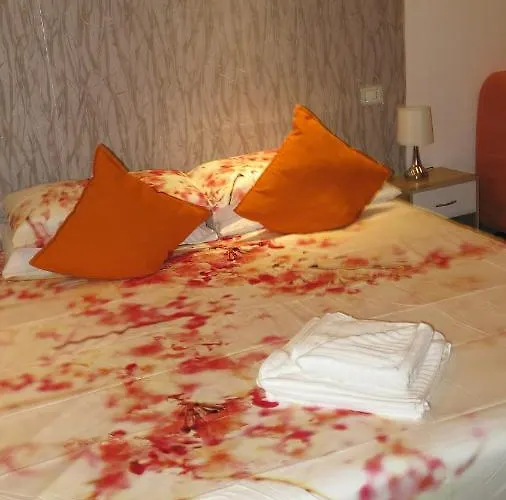 Lovely Vatican Konukevi 4*